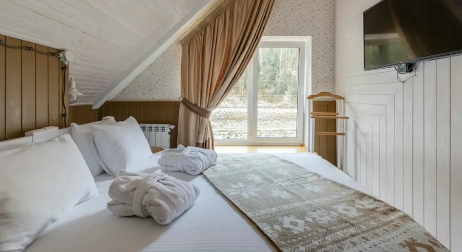 Intérieur lumineux d’une maison parfaitement entretenue, symbolisant la prise en charge complète de votre résidence secondaire par Halo Butler